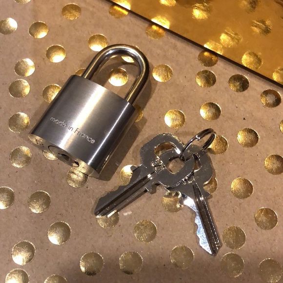 LV Lock Key 321 LOUIS VUITTON Silver Lock 2 Keys Brushed Palladium NIB RARE - Picture 10 of 13